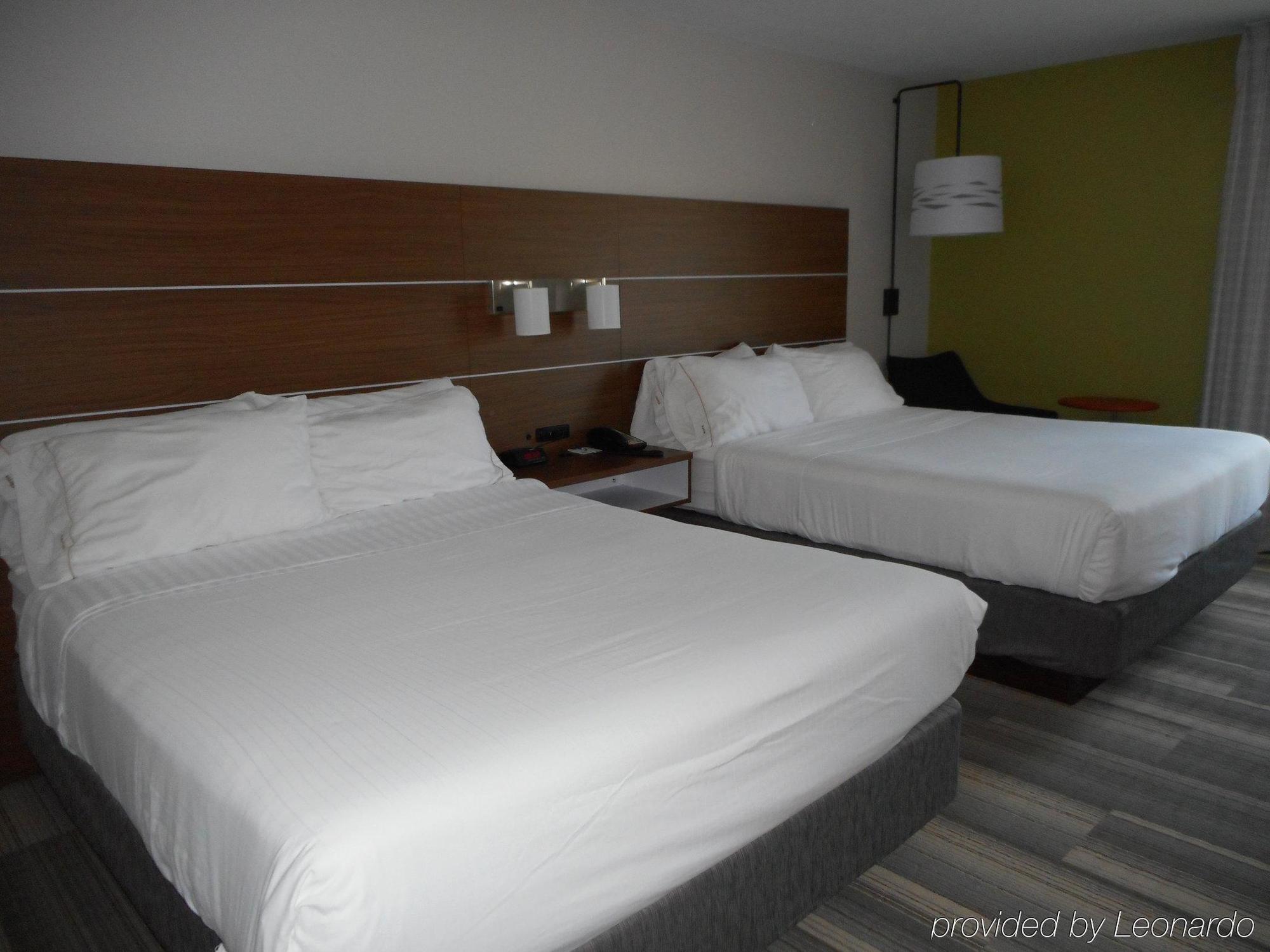 Holiday Inn Express Fairfield By Ihg Ngoại thất bức ảnh