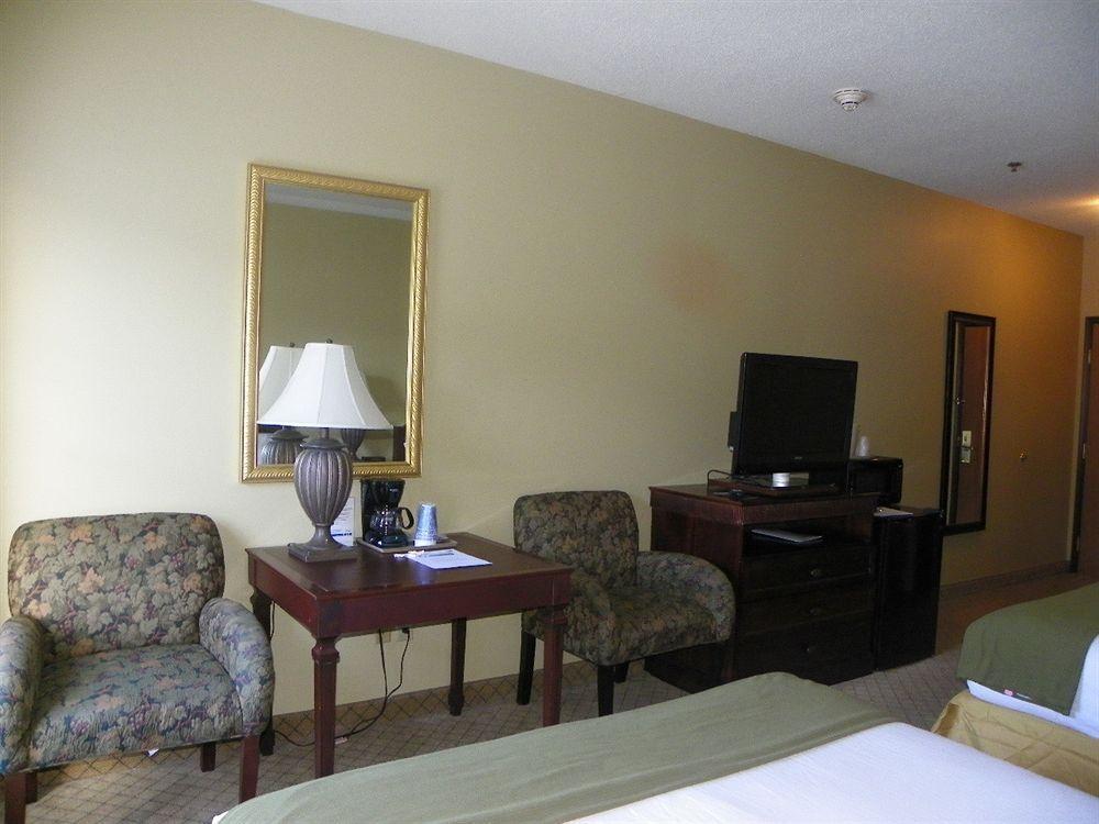 Holiday Inn Express Fairfield By Ihg Ngoại thất bức ảnh