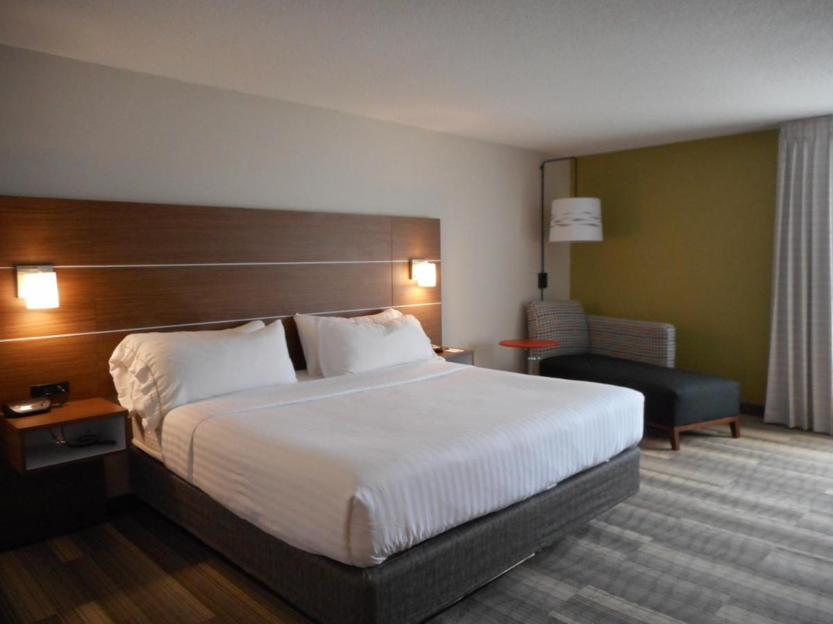 Holiday Inn Express Fairfield By Ihg Ngoại thất bức ảnh